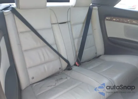 2005 Audi S4 z USA, uszkodzony, nr VIN WUARL48H35K902107